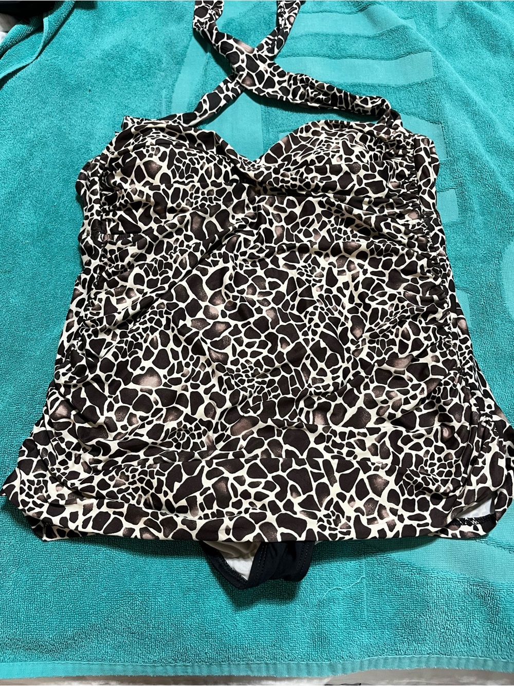 Black/Brown and White Animal Print One-Piece Swimsuit
16-10